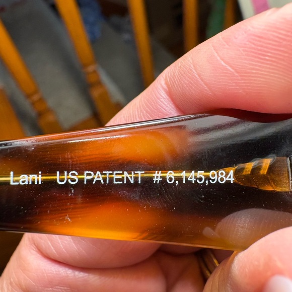 Maui Jim Lani MJ-239-10K Koa Tortoise Polarized Sunglasses 55.5-17 135 w/ Case - Picture 8 of 15